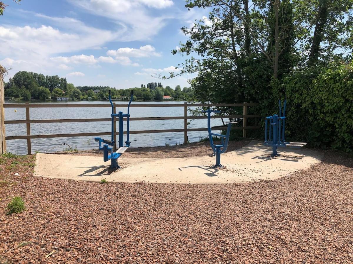 Aux Portes Des Lacs Ardres Luaran gambar